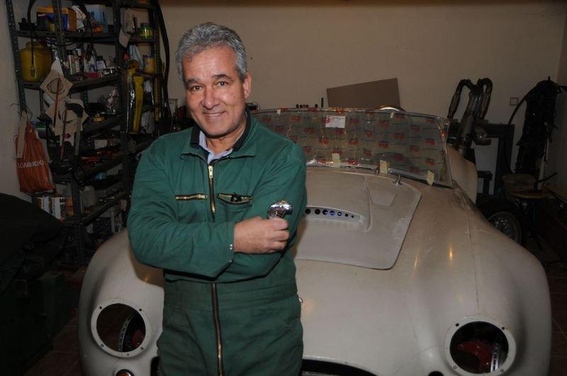 Antalya'da Ford Shelby Cobra'nın aynısını yapıldı