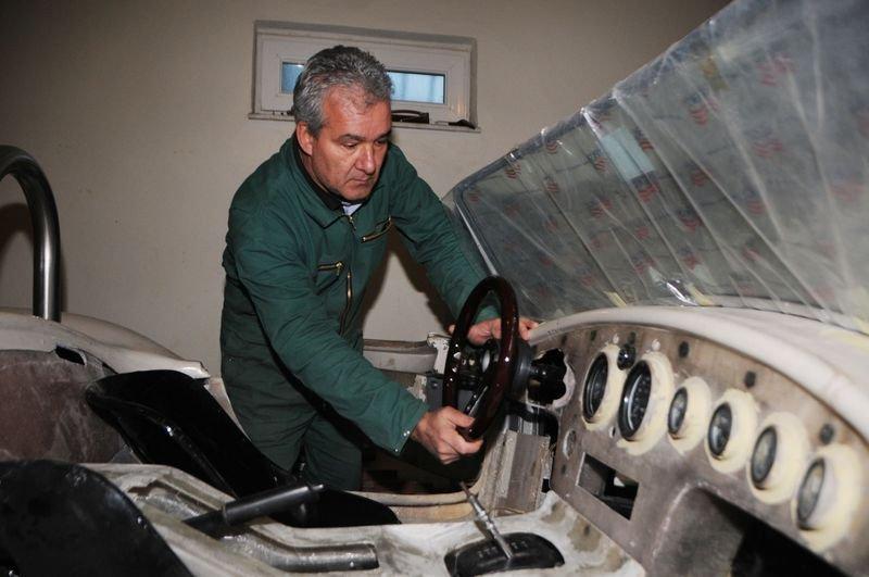 Antalya'da Ford Shelby Cobra'nın aynısını yapıldı