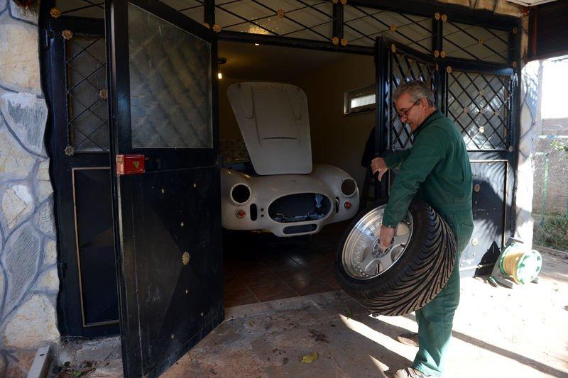 Antalya'da Ford Shelby Cobra'nın aynısını yapıldı