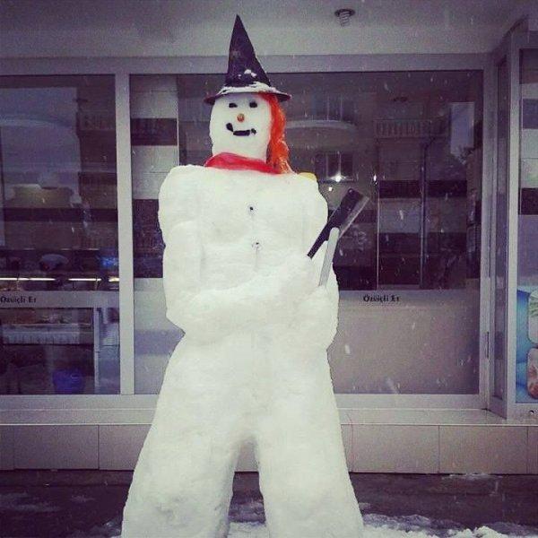 Yurttan kardan adam görüntüleri