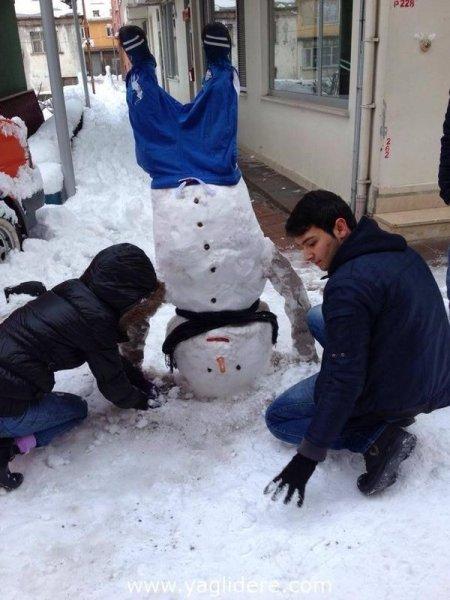 Yurttan kardan adam görüntüleri