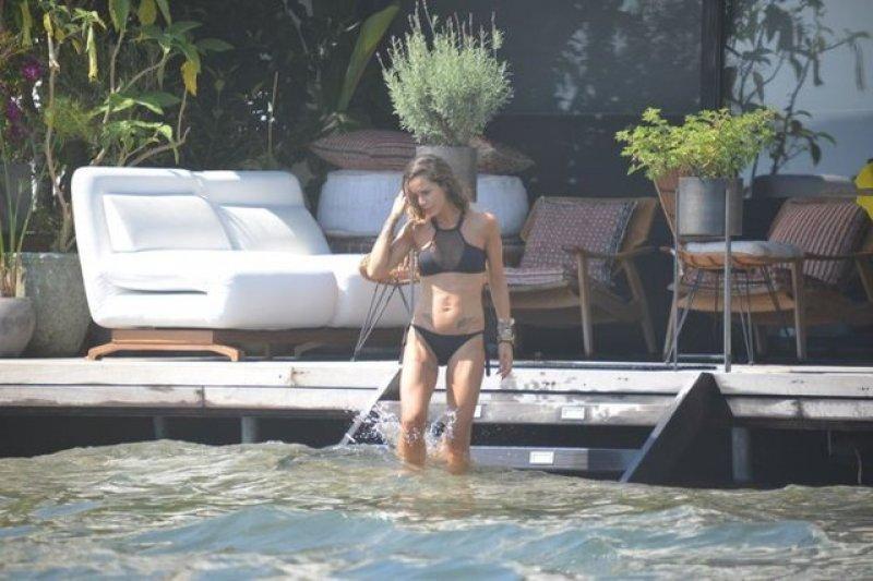 Eliz Sakuçoğlu'nun kasları sosyal medyayı salladı