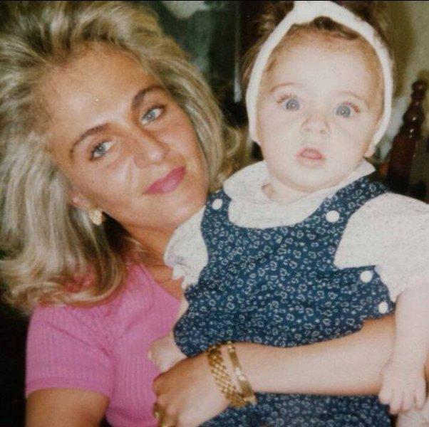 90'lı Yılların çocuk oyuncusu Ecem Kanun büyüdü 