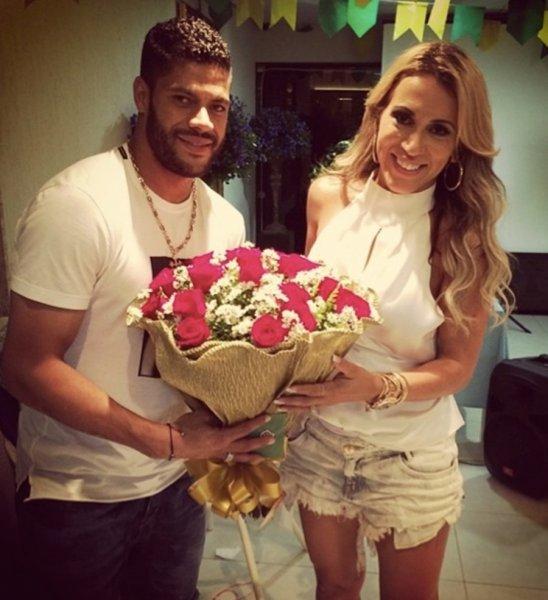 Dünyanın en çekici futbolcu eşleri 