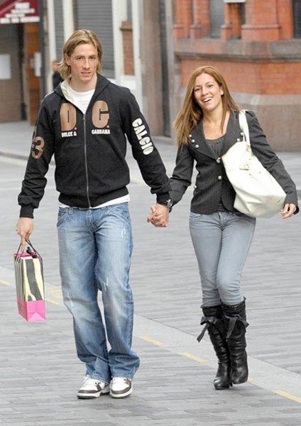 Dünyanın en çekici futbolcu eşleri 