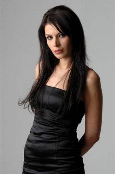 Hatice Şendil'in bilinmeyenleri 