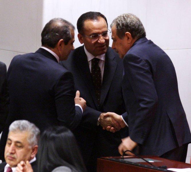 Meclis Genel Kurulu'nda yapılan oylamadan görüntüler