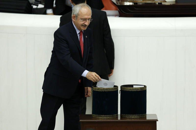 Meclis Genel Kurulu'nda yapılan oylamadan görüntüler