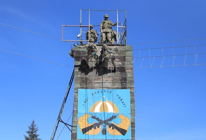 Kayseri'de 1. Komando Tugayı kapılarını basına açtı