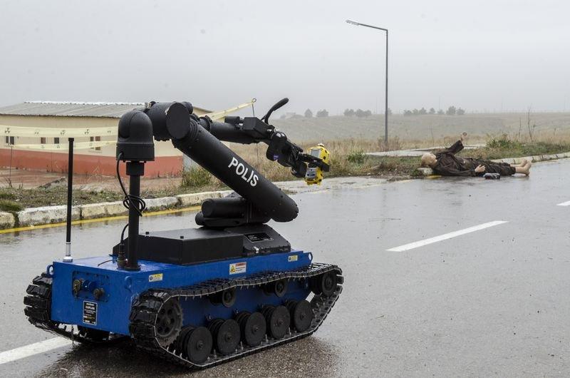 Bomba imha robotu kaplan birçok kente dağıtıldı