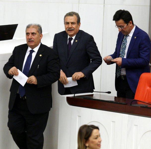 Meclis Genel Kurulu'nda yapılan oylamadan görüntüler