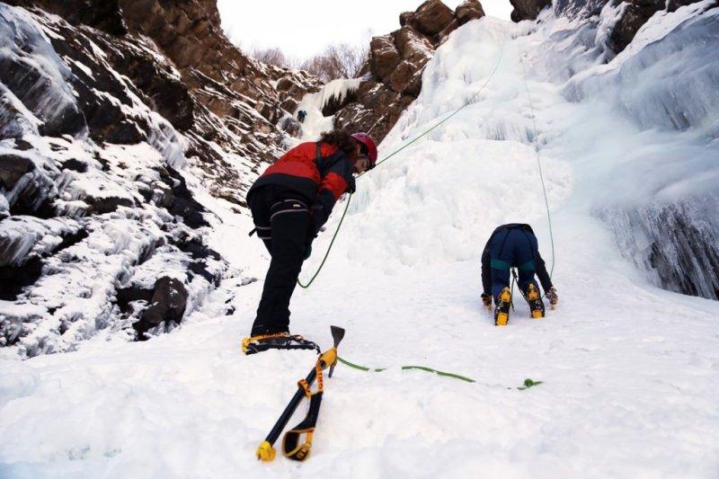 Erzurum'da Türkiye'nin en uzun buz şelalesi keşfedildi