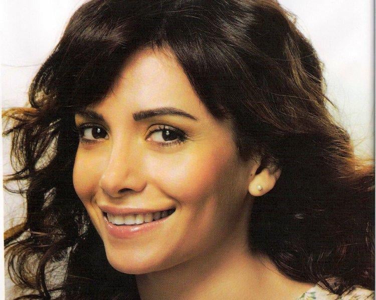 Songül Öden 4. kez burnunu yaptırdı