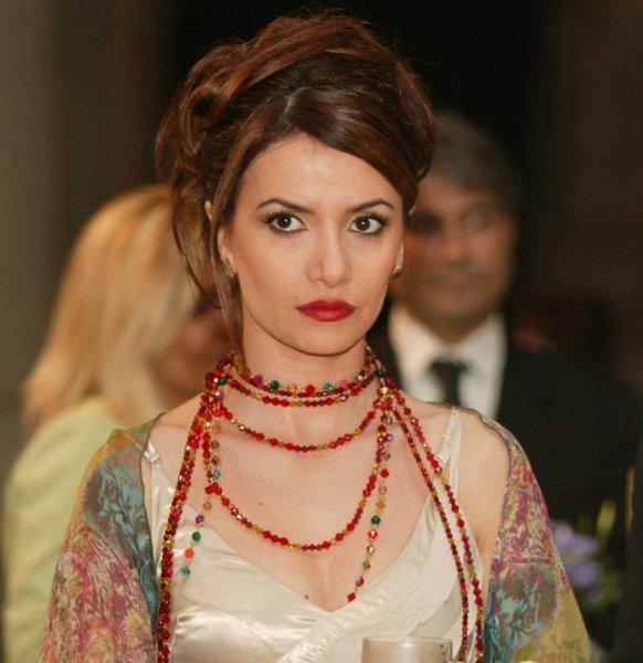 Songül Öden 4. kez burnunu yaptırdı