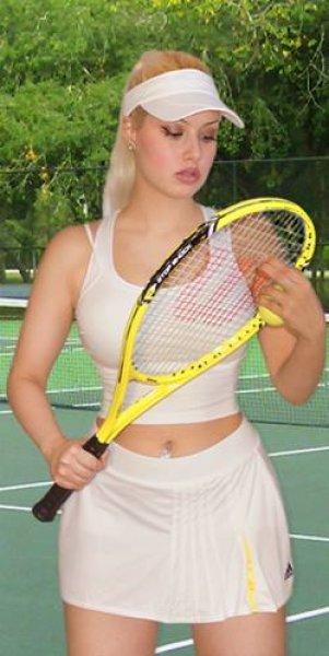 Adnan Hoca'nın kediciği Gülşah Güçyetmez