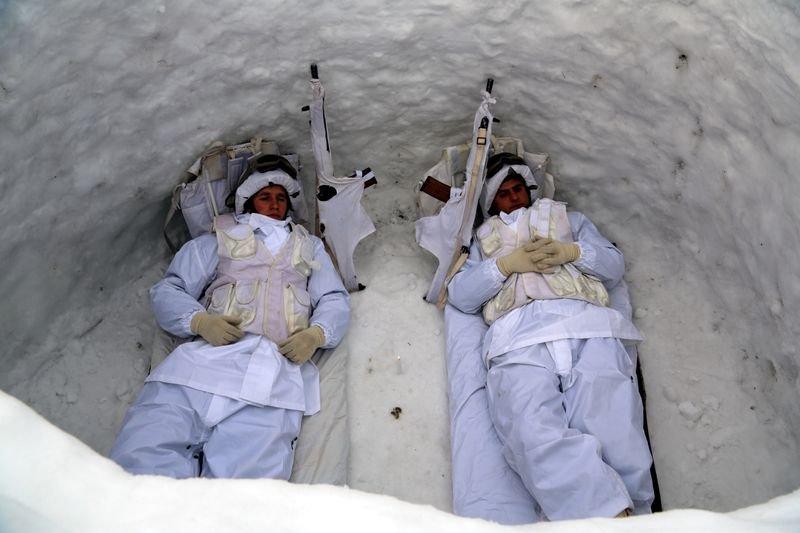 Bolu'da komandoların 5 günlük eğitimi görüntülendi