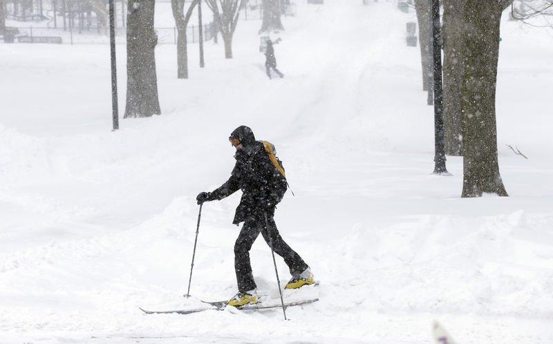 Amerika'da kar fırtınası Boston'u vurdu