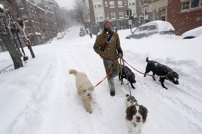 Amerika'da kar fırtınası Boston'u vurdu