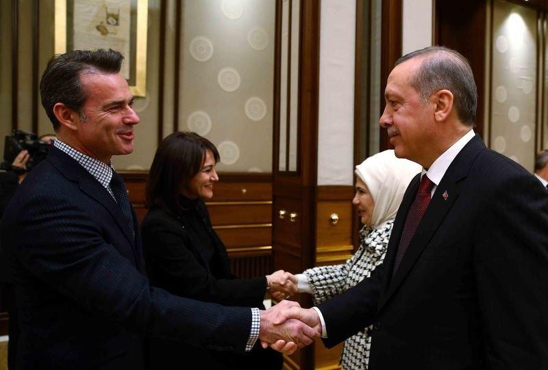 Cumhurbaşkanı Erdoğan sanatçılarla bir araya geldi - Resim 1
