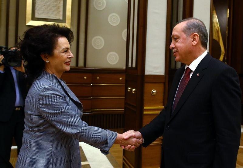 Cumhurbaşkanı Erdoğan sanatçılarla bir araya geldi - Resim 3