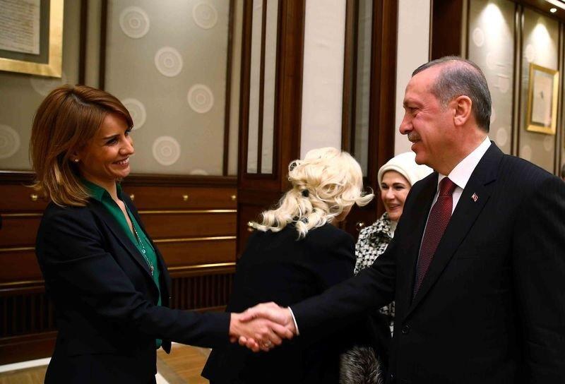 Cumhurbaşkanı Erdoğan sanatçılarla bir araya geldi - Resim 7