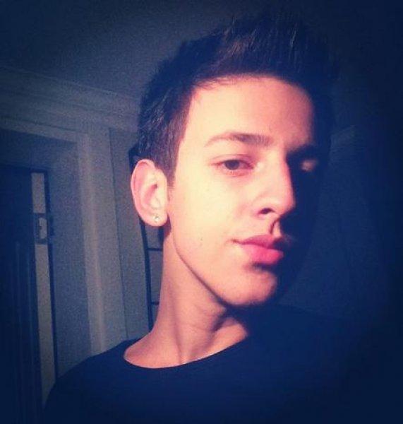 Genç oyuncu Ege Tanman 16 yaşında bir delikanlı oldu 