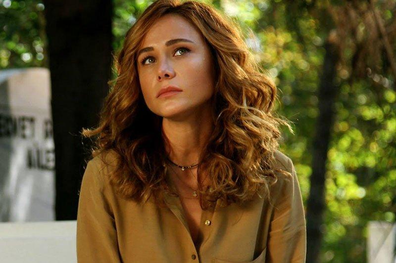 Burçin Terzioğlu sevgilisini ailesiyle tanıştırdı