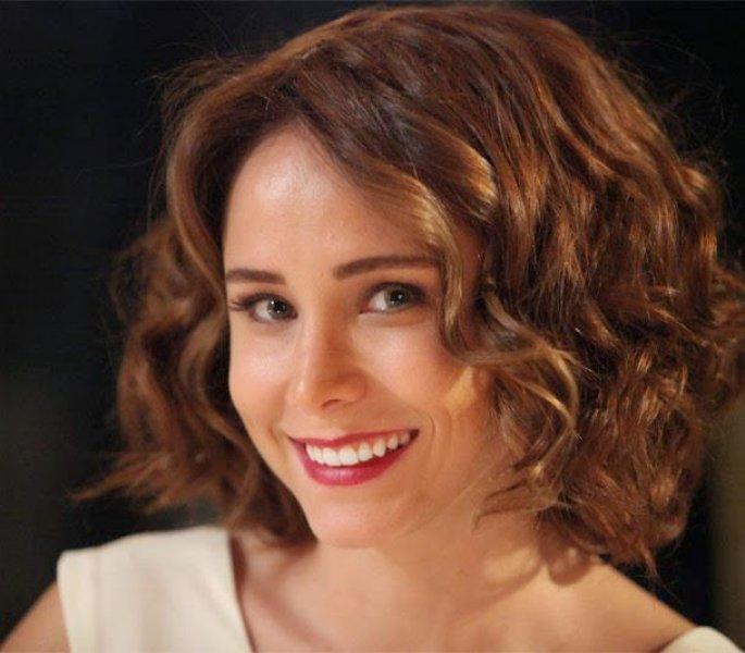 Burçin Terzioğlu sevgilisini ailesiyle tanıştırdı