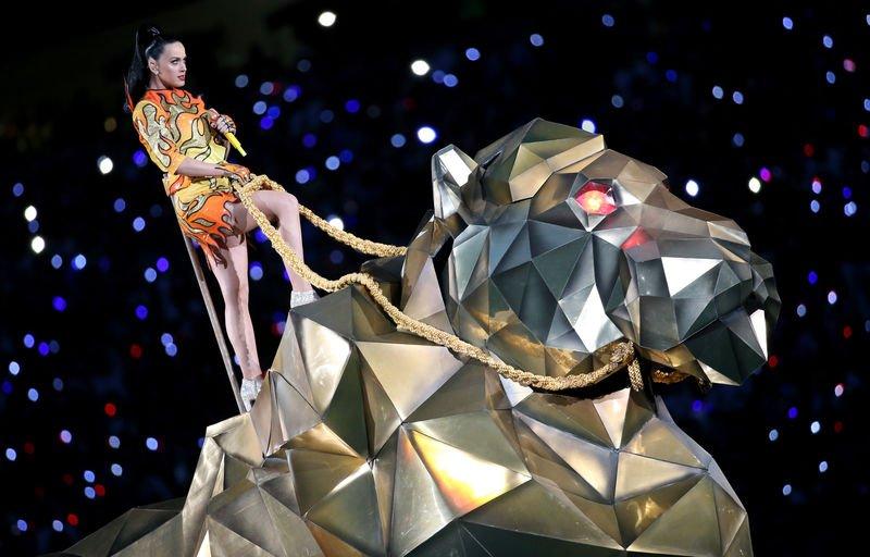Katy Perry'nin Super Bowl performansı