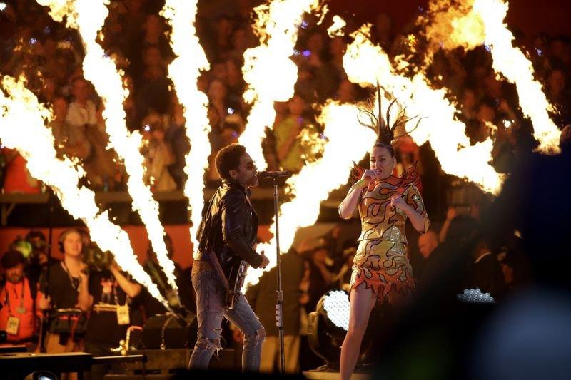 Katy Perry'nin Super Bowl performansı