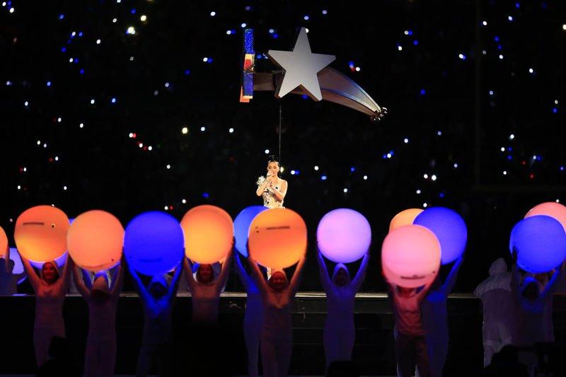 Katy Perry'nin Super Bowl performansı