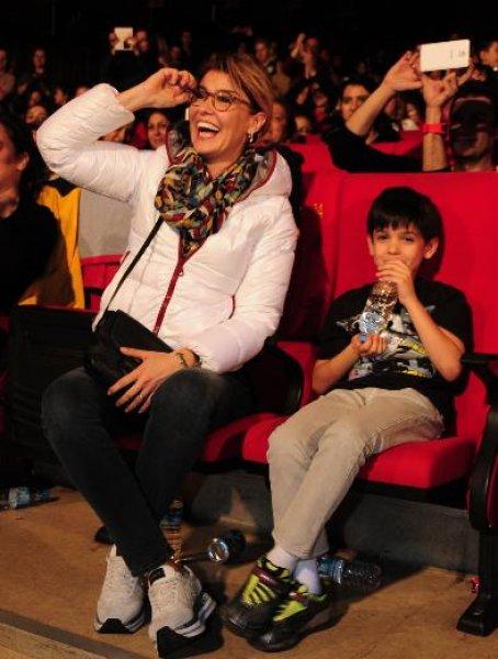 Gülben Ergen eski eşini yalnız bırakmadı