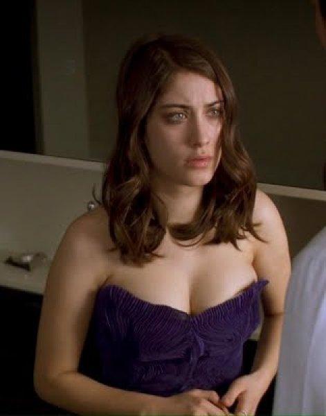Hazal Kaya'nın 20 cm topuklu ayakkabısı