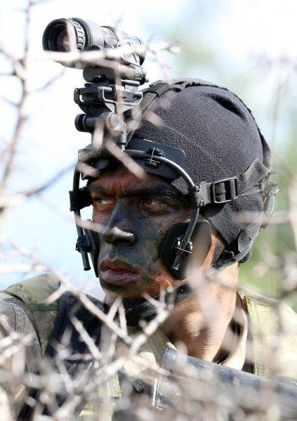 TSK'nın özel timinden nefes kesen görüntüler