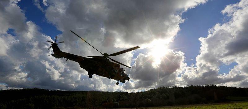 TSK'nın özel timinden nefes kesen görüntüler