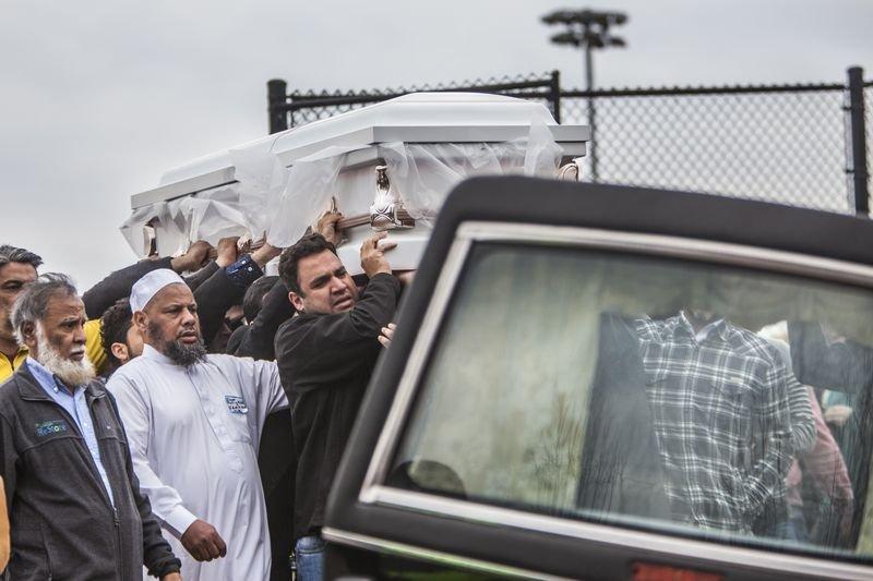 ABD'de öldürülen 3 Müslüman genç toprağa verildi