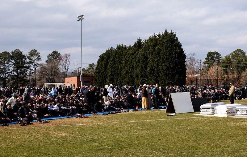 ABD'de öldürülen 3 Müslüman genç toprağa verildi