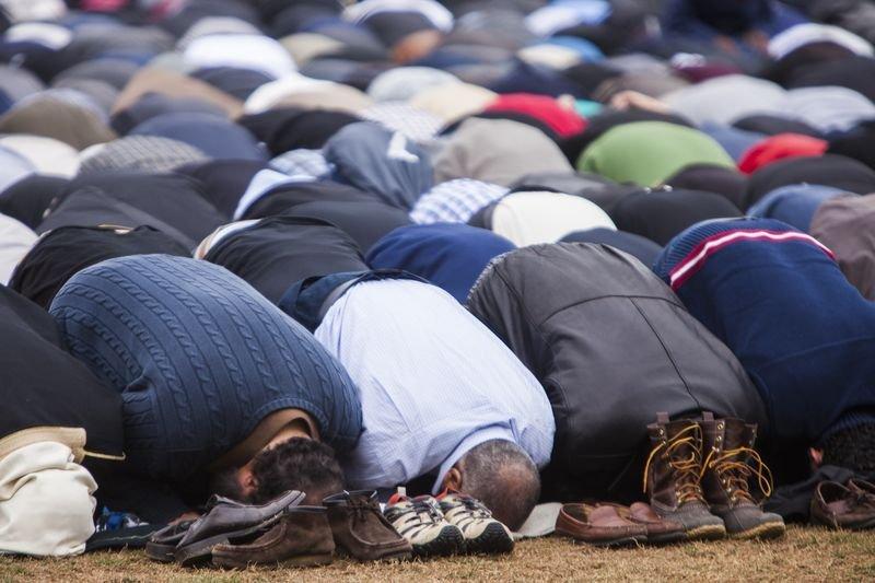 ABD'de öldürülen 3 Müslüman genç toprağa verildi