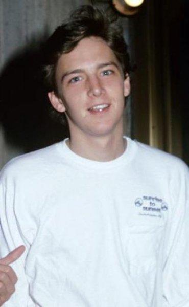 80'lerin Ünlülerini birde şimdi görün 