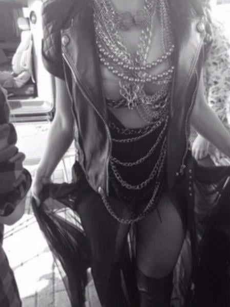 Hadise'den olay yaratan paylaşım