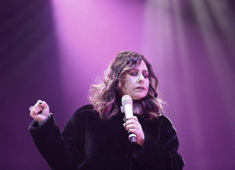 Kayahan ve Nilüfer yıllar sonra aynı sahnede