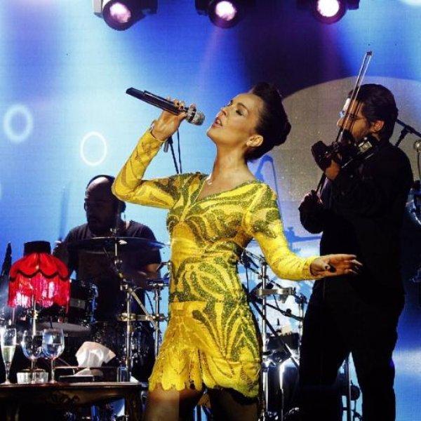 Ünlülerin objektifinden 16 Şubat Instagram paylaşımları 