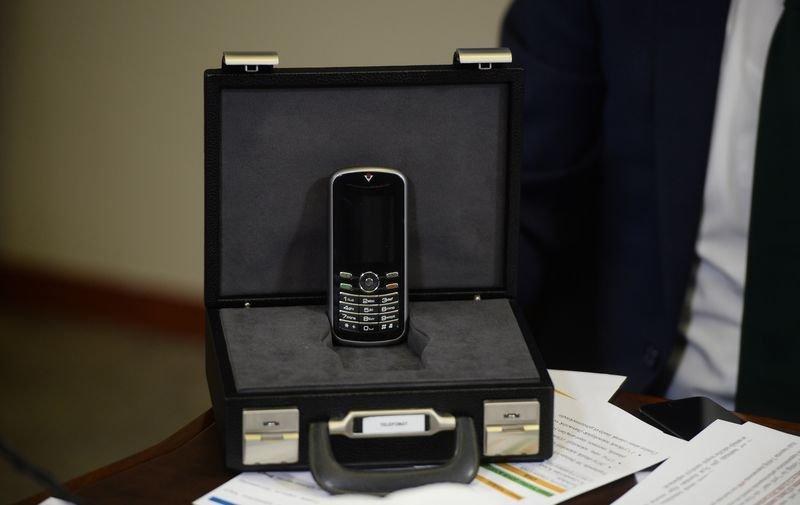 Fikri Işık yeni kriptolu telefonu tanıttı - Resim 4