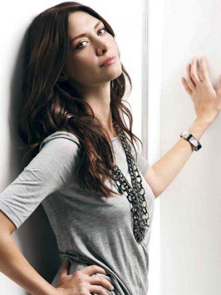 Gamze Özçelik ve Nefise Karatay Elf oldu