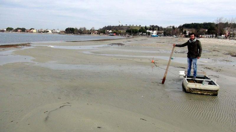 Çanakkale Boğazı'nda deniz suyu çekildi