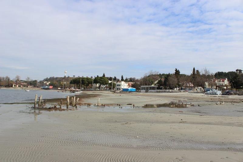 Çanakkale Boğazı'nda deniz suyu çekildi