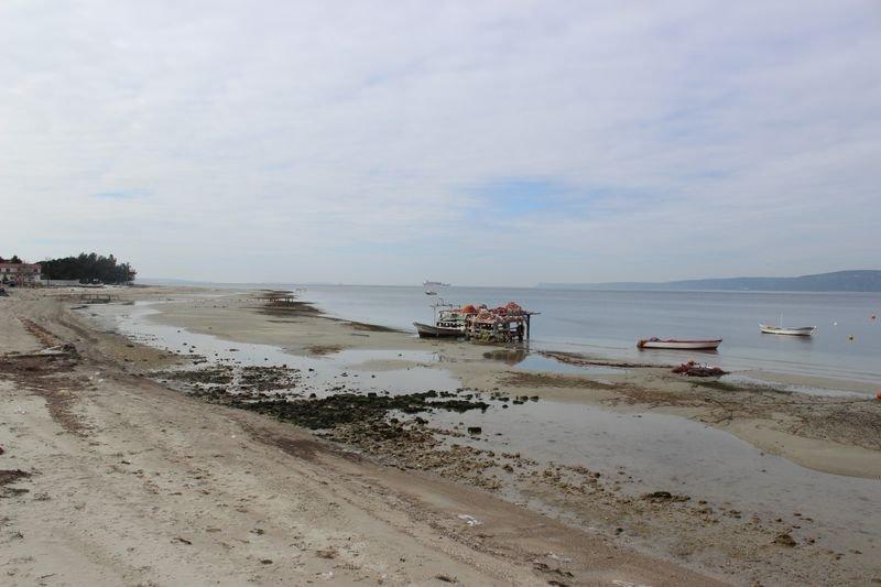 Çanakkale Boğazı'nda deniz suyu çekildi