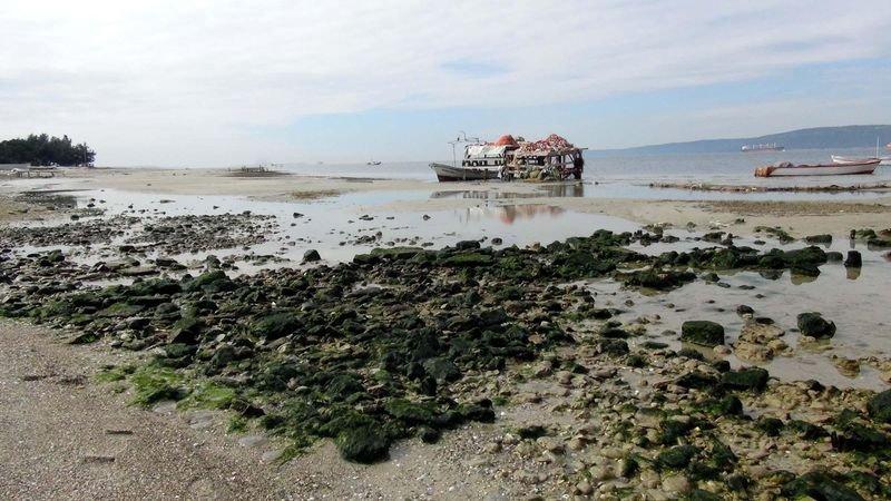 Çanakkale Boğazı'nda deniz suyu çekildi