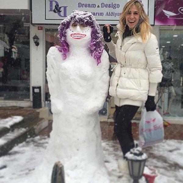 Ünlülerin objektifinden 20 Şubat Instagram paylaşımları 