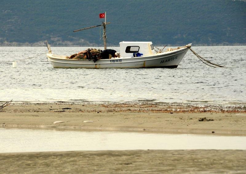 Çanakkale Boğazı'nda deniz suyu çekildi